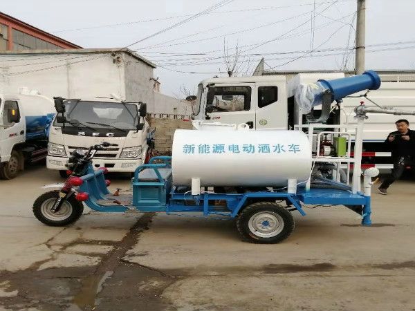 新能源電動(dòng)三輪灑水車