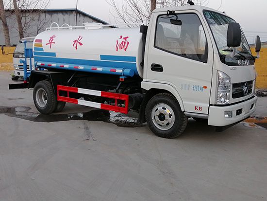 5噸灑水車