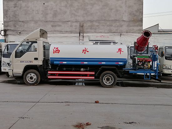 5噸灑水車
