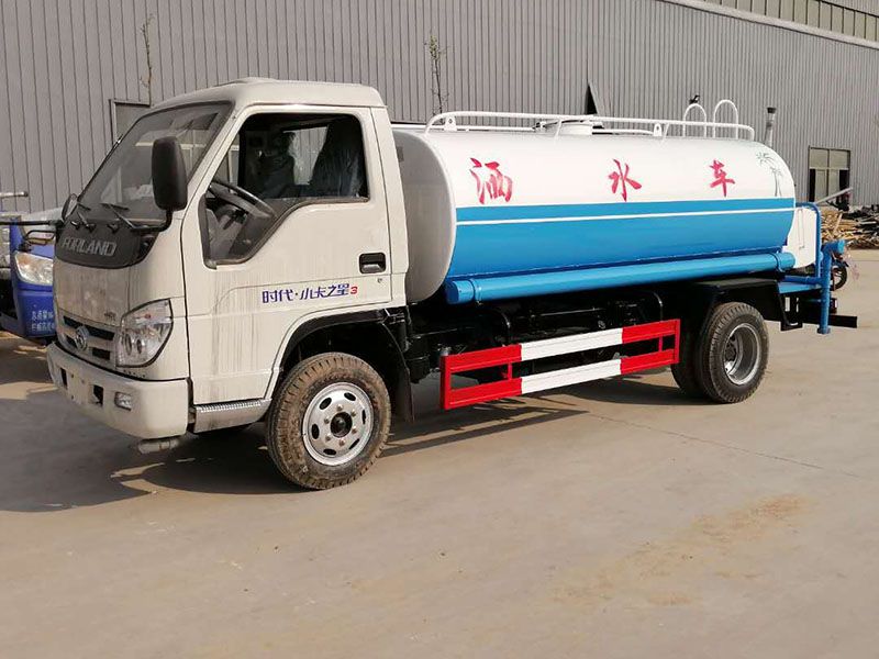 福田5噸灑水車