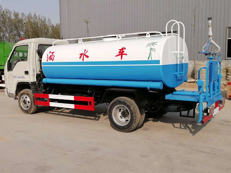 福田5噸灑水車