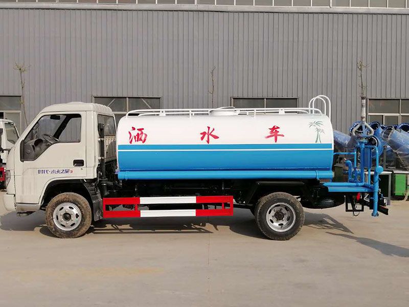福田5噸灑水車