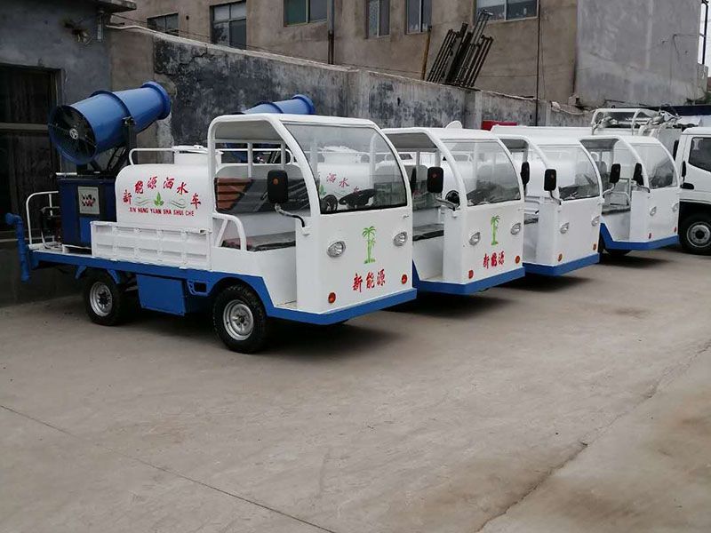 觀光四輪灑水車