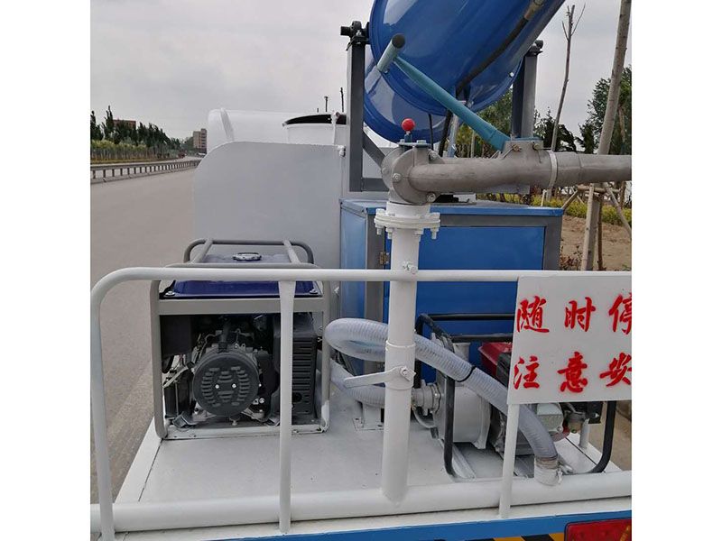 新能源霧炮四輪灑水車