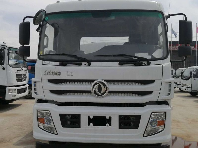 東風(fēng)華神12立方灑水車