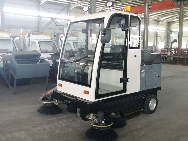 新能源掃地車