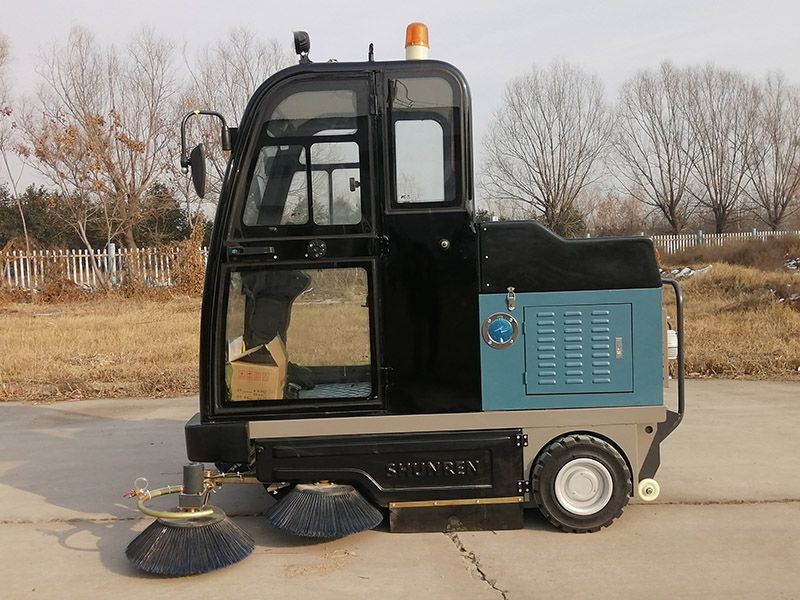 電動掃地車