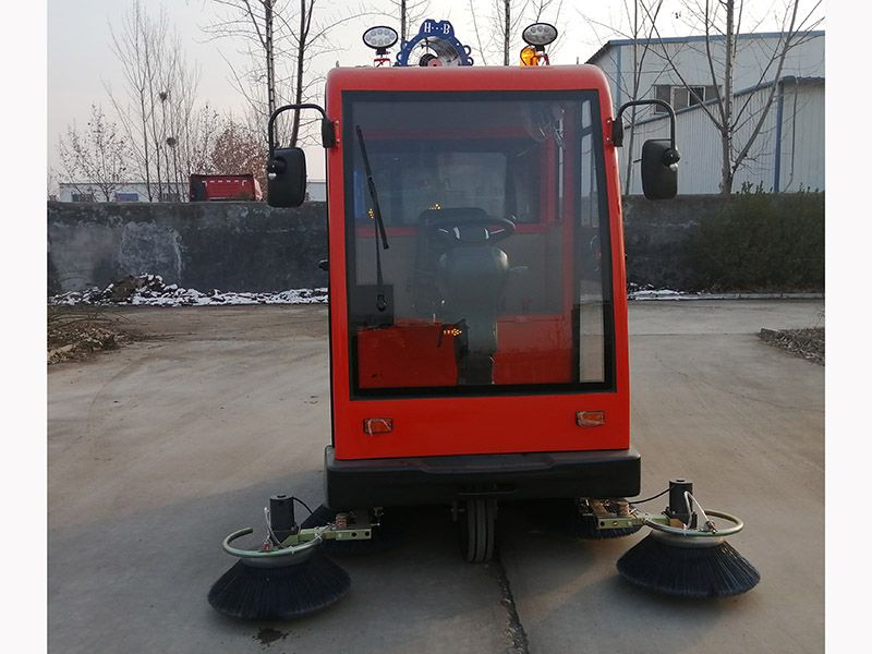 多功能掃地車