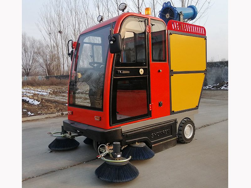 多功能掃地車