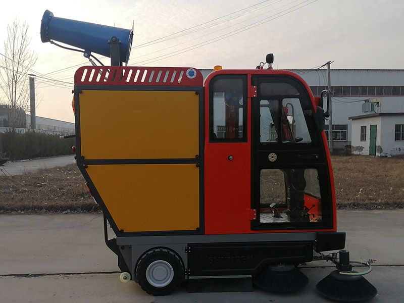 多功能掃地車