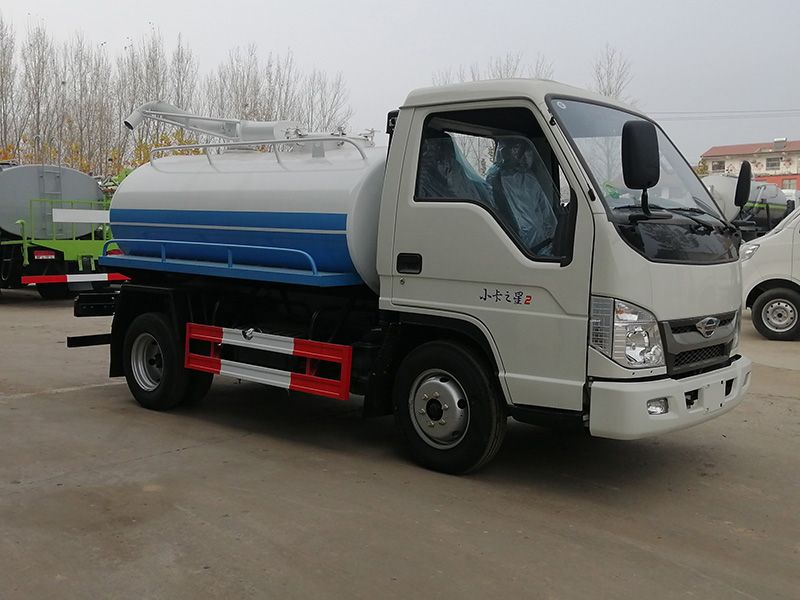 福田藍(lán)牌吸糞車