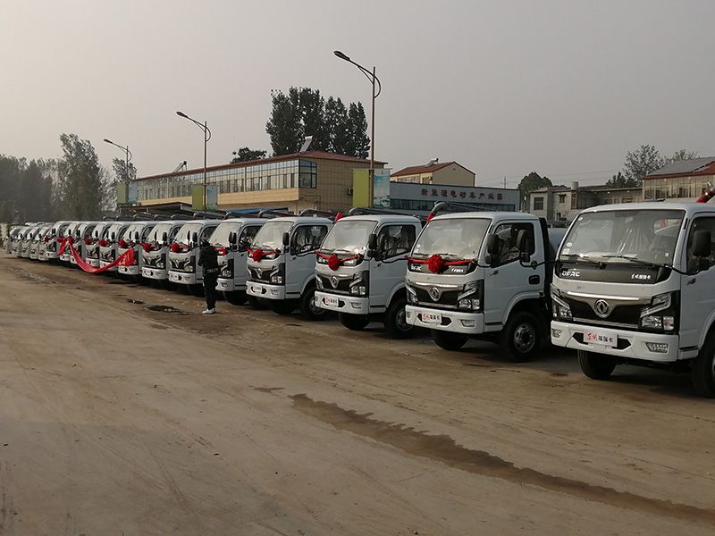 東風吸污車