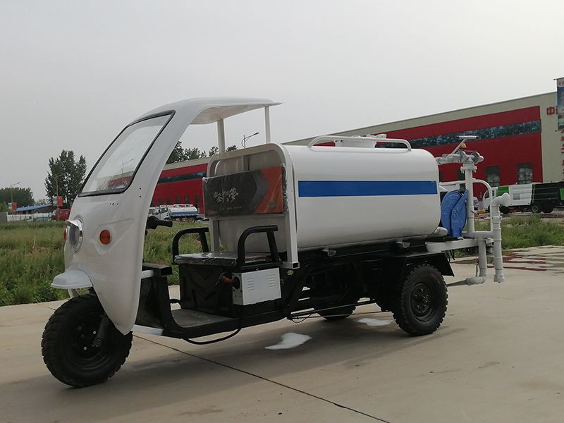 電動(dòng)三輪高壓清洗車(chē)