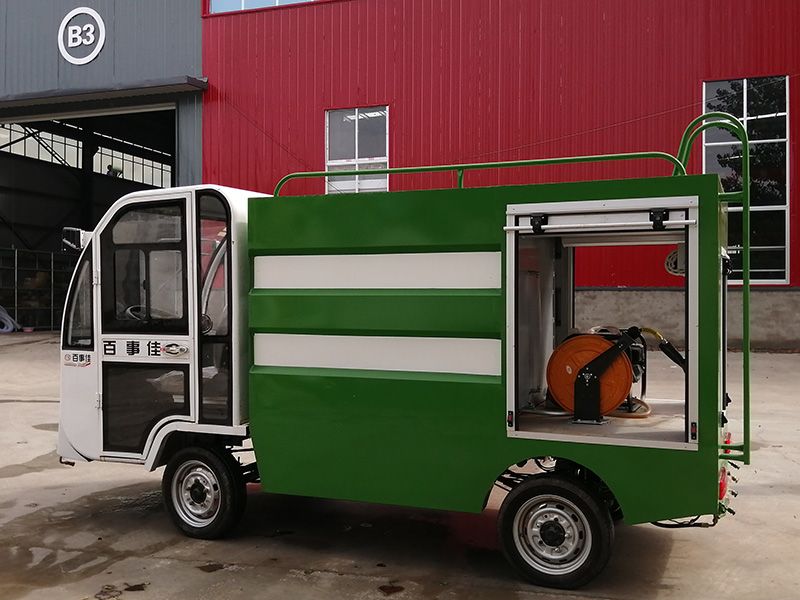 電動四輪高壓清洗車