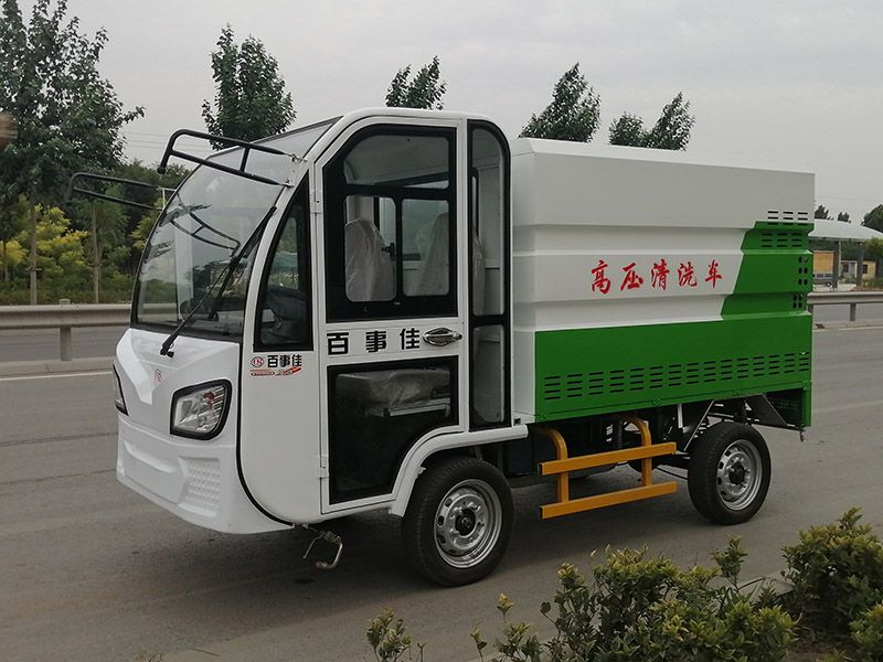 電動(dòng)四輪高壓清洗車